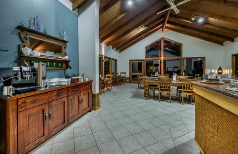 Chimes Spa Retreat - Accommodation in Surfers Paradise 5