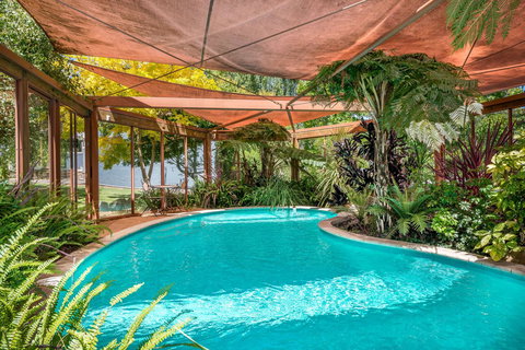 Chimes Spa Retreat - Accommodation in Surfers Paradise 0
