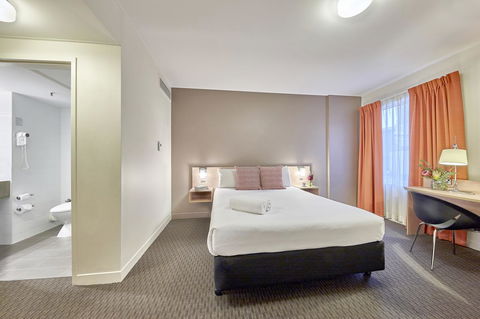 Ibis Perth - Accommodation in Surfers Paradise 4
