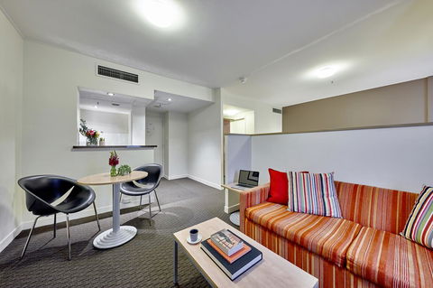 Ibis Perth - Accommodation in Surfers Paradise 3