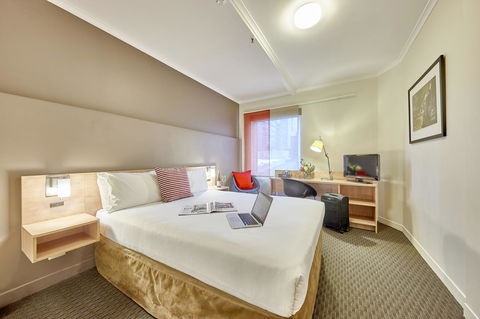 Ibis Perth - Accommodation in Surfers Paradise 13