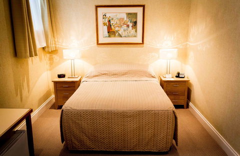 European Hotel - Accommodation in Surfers Paradise 35