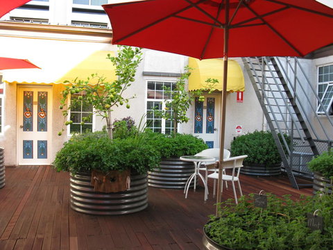 European Hotel - Accommodation in Surfers Paradise 7