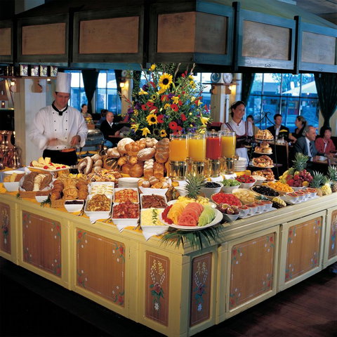 European Hotel - Accommodation in Surfers Paradise 1