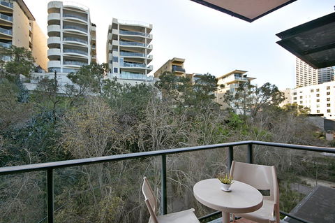 Perth Short Stays - Accommodation in Surfers Paradise 34