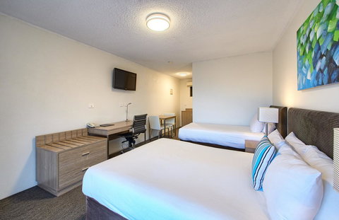 Albany Motel & Apartments - Accommodation in Surfers Paradise 8