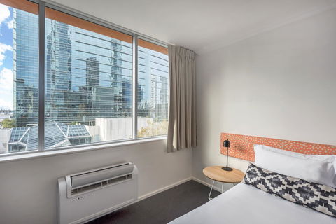 Oaks Perth Hotel - Accommodation in Surfers Paradise 6