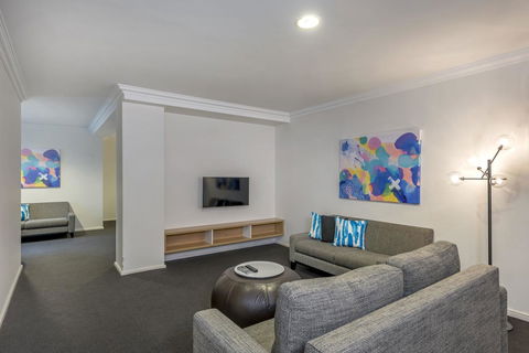 Oaks Perth Hotel - Accommodation in Surfers Paradise 18