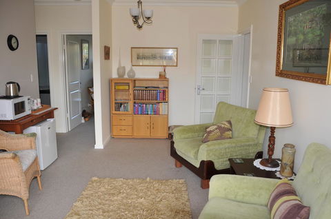 Glenelg On King Bed & Breakfast - Accommodation in Surfers Paradise 20
