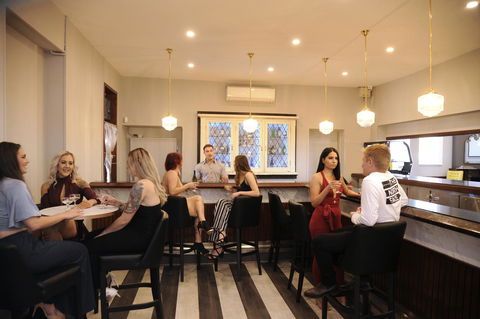 The Stirling Arms Hotel - Accommodation in Surfers Paradise 14