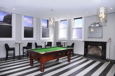 The Stirling Arms Hotel - Accommodation in Surfers Paradise 15