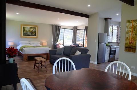 The Floating Forest - Accommodation in Surfers Paradise 13