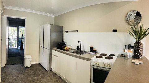 West Beach Lagoon 220 Stylish And Cozy - Accommodation in Surfers Paradise 11