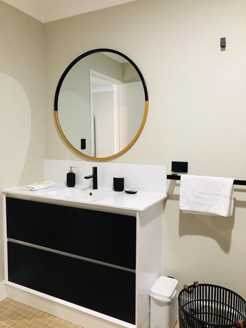 West Beach Lagoon 220 Stylish And Cozy - Accommodation in Surfers Paradise 13