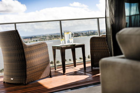 Fraser Suites Perth - Accommodation in Surfers Paradise 7