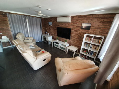 Ocean Beach Chalet 18 - Accommodation in Surfers Paradise 4