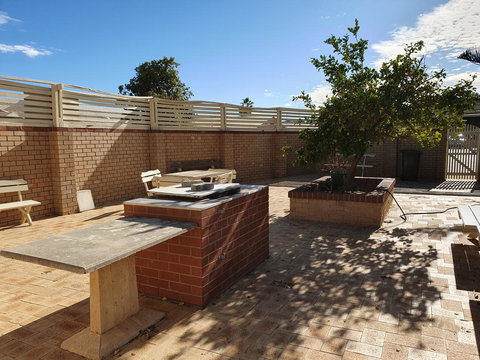 Ocean Beach Chalet 18 - Accommodation in Surfers Paradise 12