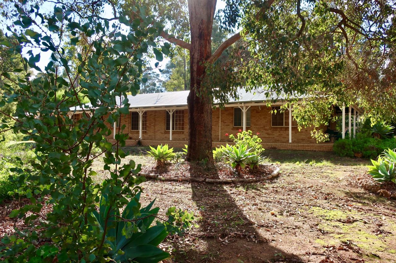Mundaring WA Accommodation in Surfers Paradise