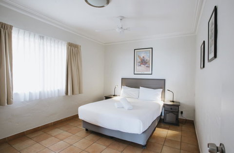 Canal Rocks Beachfront Apartments - Accommodation in Surfers Paradise 35