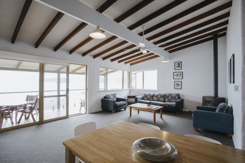 Canal Rocks Beachfront Apartments - Accommodation in Surfers Paradise 24