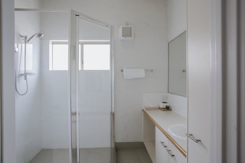 Canal Rocks Beachfront Apartments - Accommodation in Surfers Paradise 39