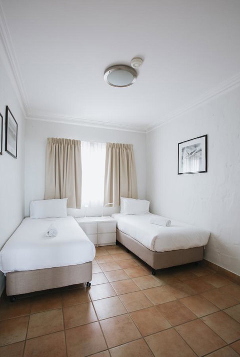 Canal Rocks Beachfront Apartments - Accommodation in Surfers Paradise 32