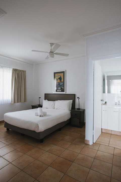 Canal Rocks Beachfront Apartments - Accommodation in Surfers Paradise 28