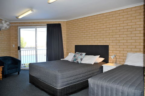 Kalbarri Seafront Villas - Accommodation in Surfers Paradise 11