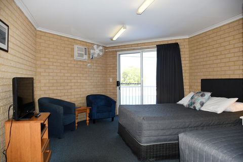 Kalbarri Seafront Villas - Accommodation in Surfers Paradise 26