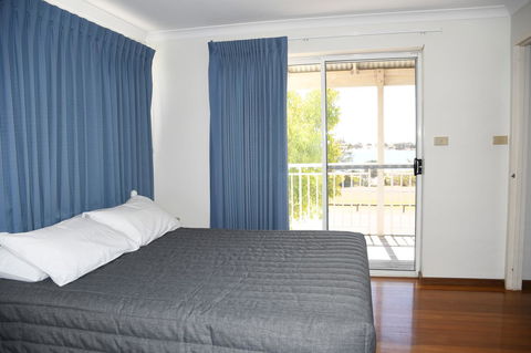 Kalbarri Seafront Villas - Accommodation in Surfers Paradise 2