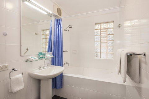 Broadwater Resort WA Tourism Awards 2024 Gold Winner - Accommodation in Surfers Paradise 30