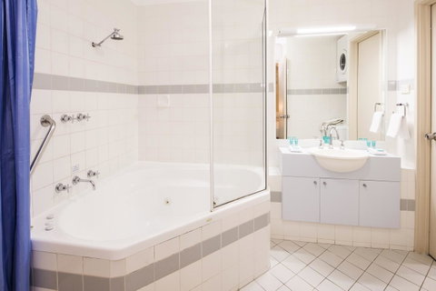 Broadwater Resort WA Tourism Awards 2024 Gold Winner - Accommodation in Surfers Paradise 32