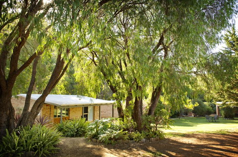 Peppermint Brook Cottages - Accommodation in Surfers Paradise 0