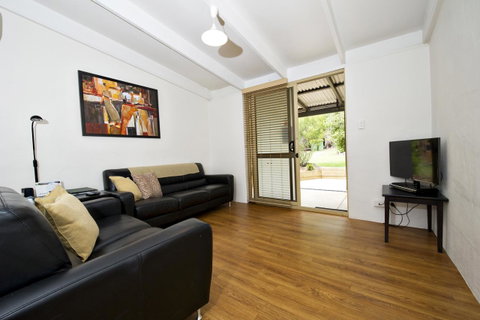 Peppermint Brook Cottages - Accommodation in Surfers Paradise 6