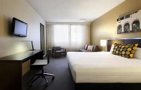Mercure Perth On Hay - Accommodation in Surfers Paradise 0