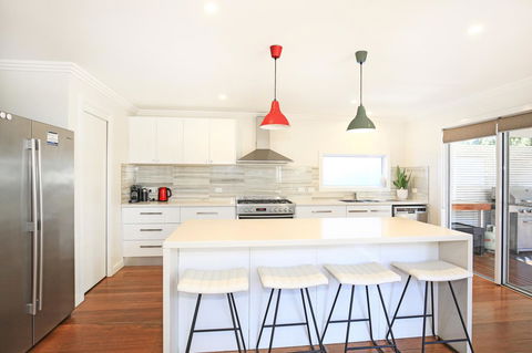 Calming Waters - Pet Friendly - Community Pool - Accommodation in Surfers Paradise 14
