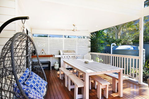 Calming Waters - Pet Friendly - Community Pool - Accommodation in Surfers Paradise 27