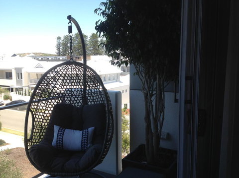 La Sea-esta Retreat At South Beach - Accommodation in Surfers Paradise 2