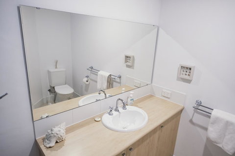 FortyTwo - Oceanside Retreat Busselton - Accommodation in Surfers Paradise 13