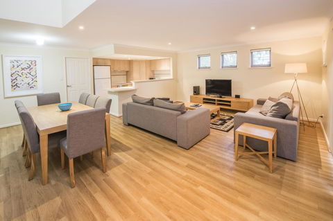 Cape View Beach Resort - Accommodation in Surfers Paradise 6