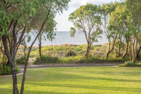Cape View Beach Resort - Accommodation in Surfers Paradise 13