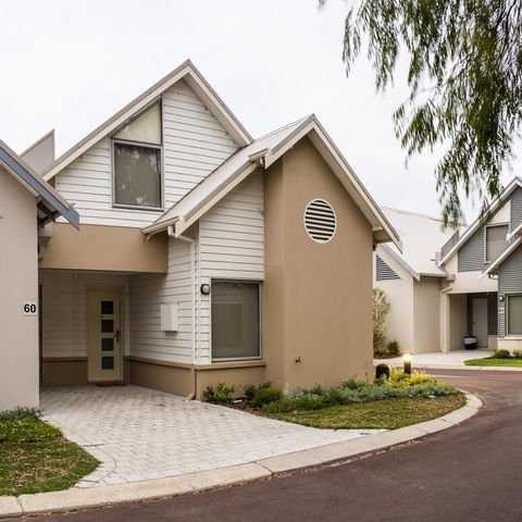 Cape View Beach Resort - Accommodation in Surfers Paradise 32