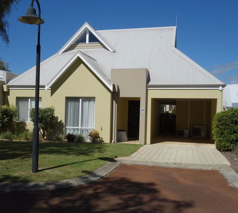 Cape View Beach Resort - Accommodation in Surfers Paradise 20