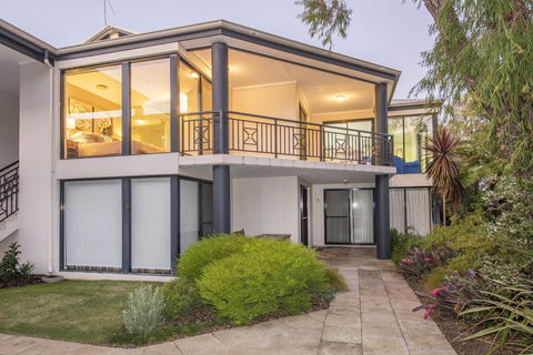 Cape View Beach Resort - Accommodation in Surfers Paradise 34