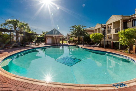 Country Comfort Perth - Accommodation in Surfers Paradise 38