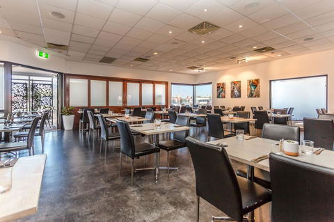 Country Comfort Perth - Accommodation in Surfers Paradise 11