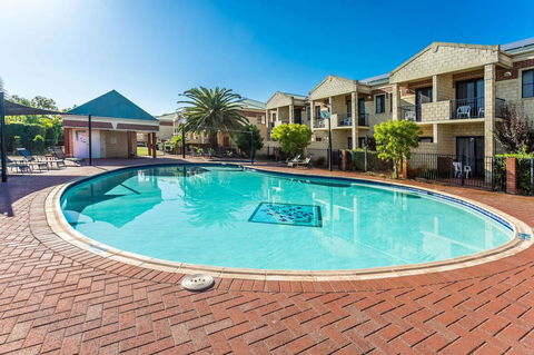 Country Comfort Perth - Accommodation in Surfers Paradise 39