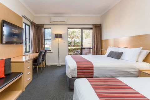 Country Comfort Perth - Accommodation in Surfers Paradise 32