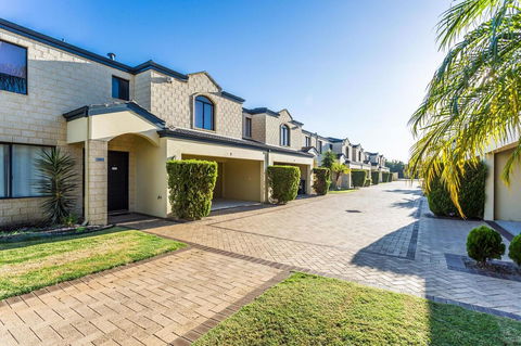 Country Comfort Perth - Accommodation in Surfers Paradise 26
