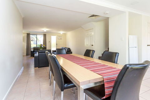 Country Comfort Perth - Accommodation in Surfers Paradise 18